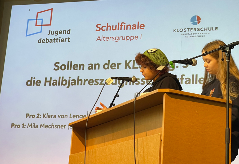 Teilnehmer beim Schulfinale von Jugend debattiert